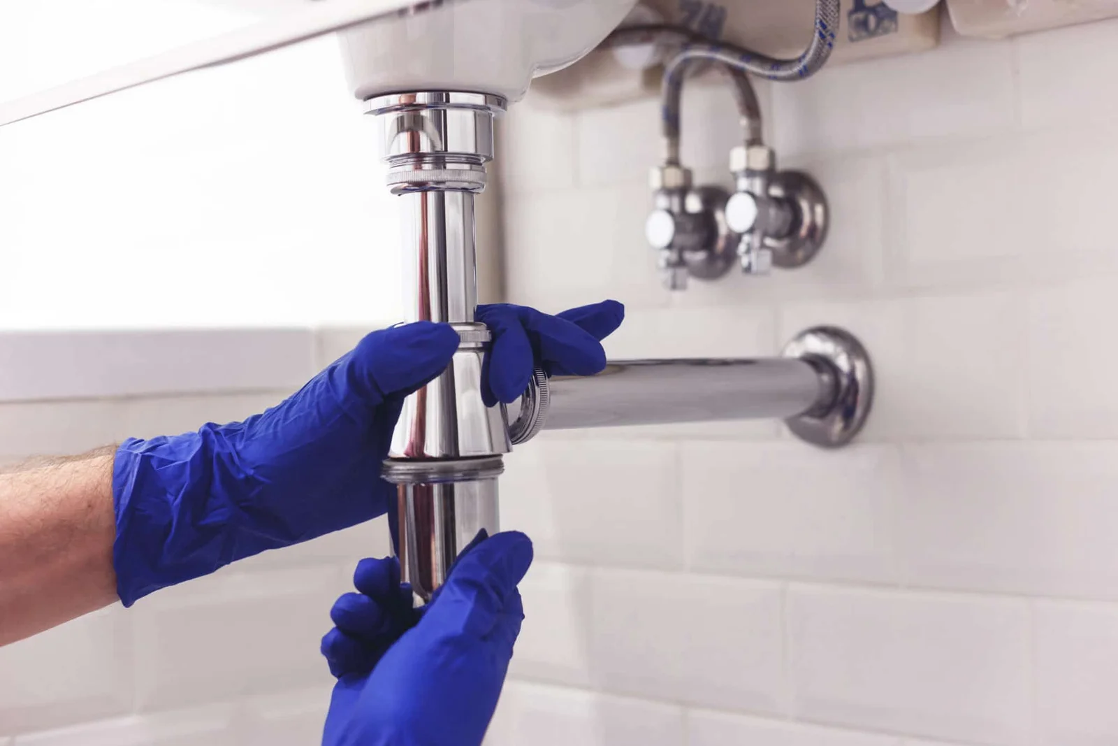 emergency plumbing services dubai